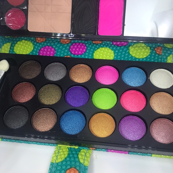 Professionnel make up palette - Picture 4 of 8